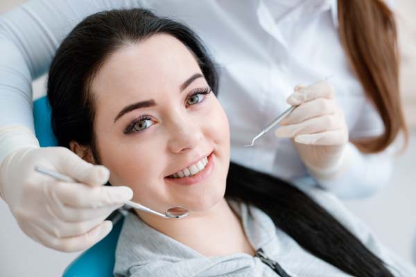 Ways Cosmetic Dentistry Can Improve Self Esteem