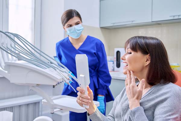 What To Know About The Dental Veneers Procedure